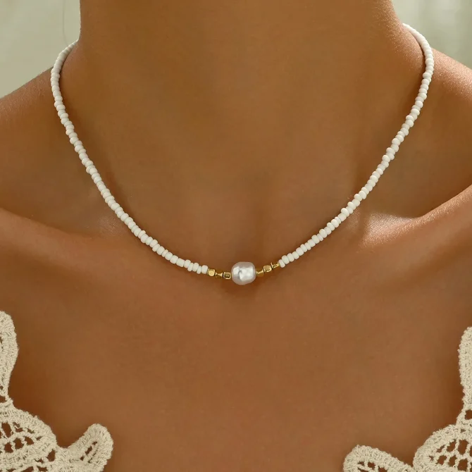 Vintage Bohemian Style Woven Rice Beads Beaded Necklace - Image 3