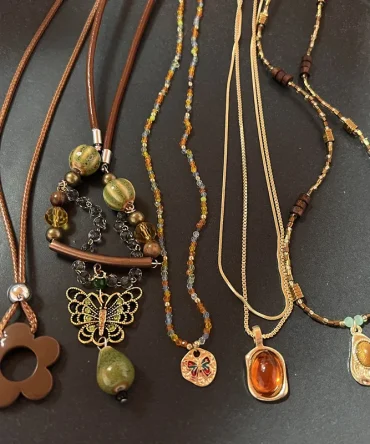 Vintage Brown Natural Stone Pendant Necklace for Women Fashion Geometric Long Leather Rope